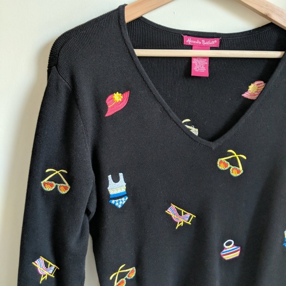 [Alexandra Bartlett] Embroidered Beach Sweater - Picture 2 of 7